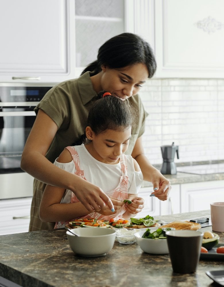 Family meal - iStock-638923452 Family meal - iStock-638923452